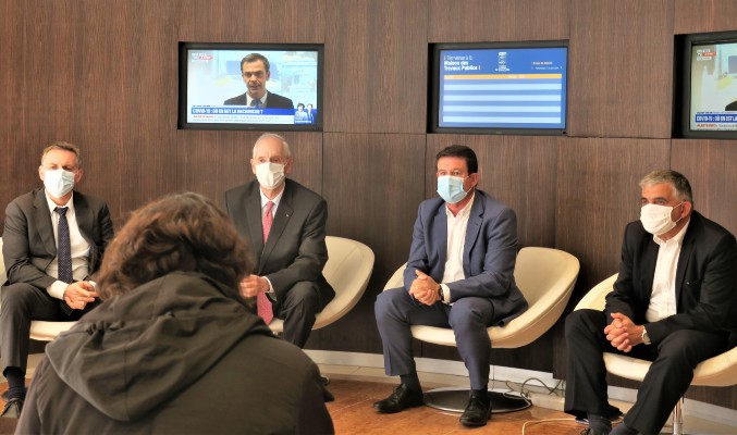 De gauche à droite : Bertrand Burtschell, président du Syndicat parisien des travaux publics, le préfet de région Michel Cadot, José Ramos, président de la FRTP Ile-de-France, et Jean-Pierre GuglielmiI, président de la CSTPP 92,93,94. © Jgp